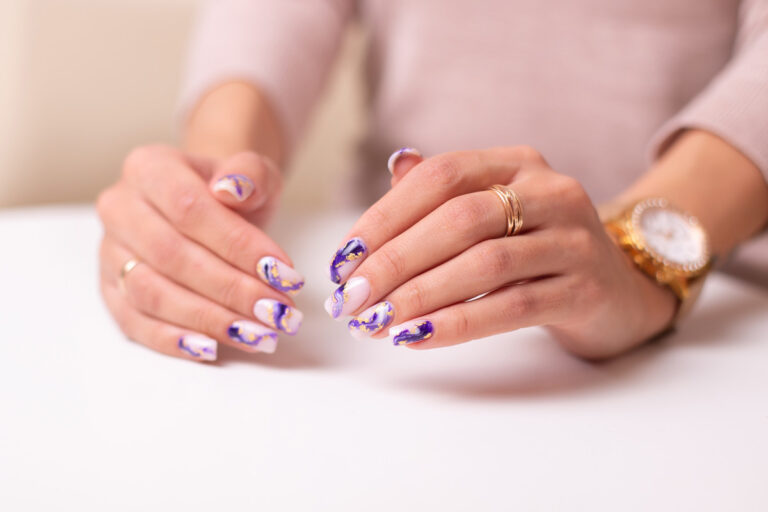 Read more about the article Nail Art Trends: From Minimalist to Extravagant Styles