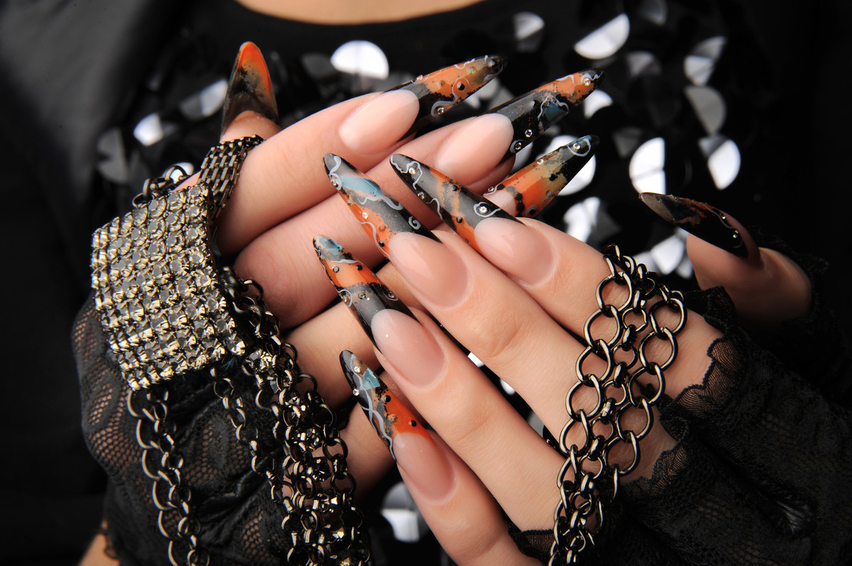 You are currently viewing Spooktacular Nail Art Ideas for Halloween.