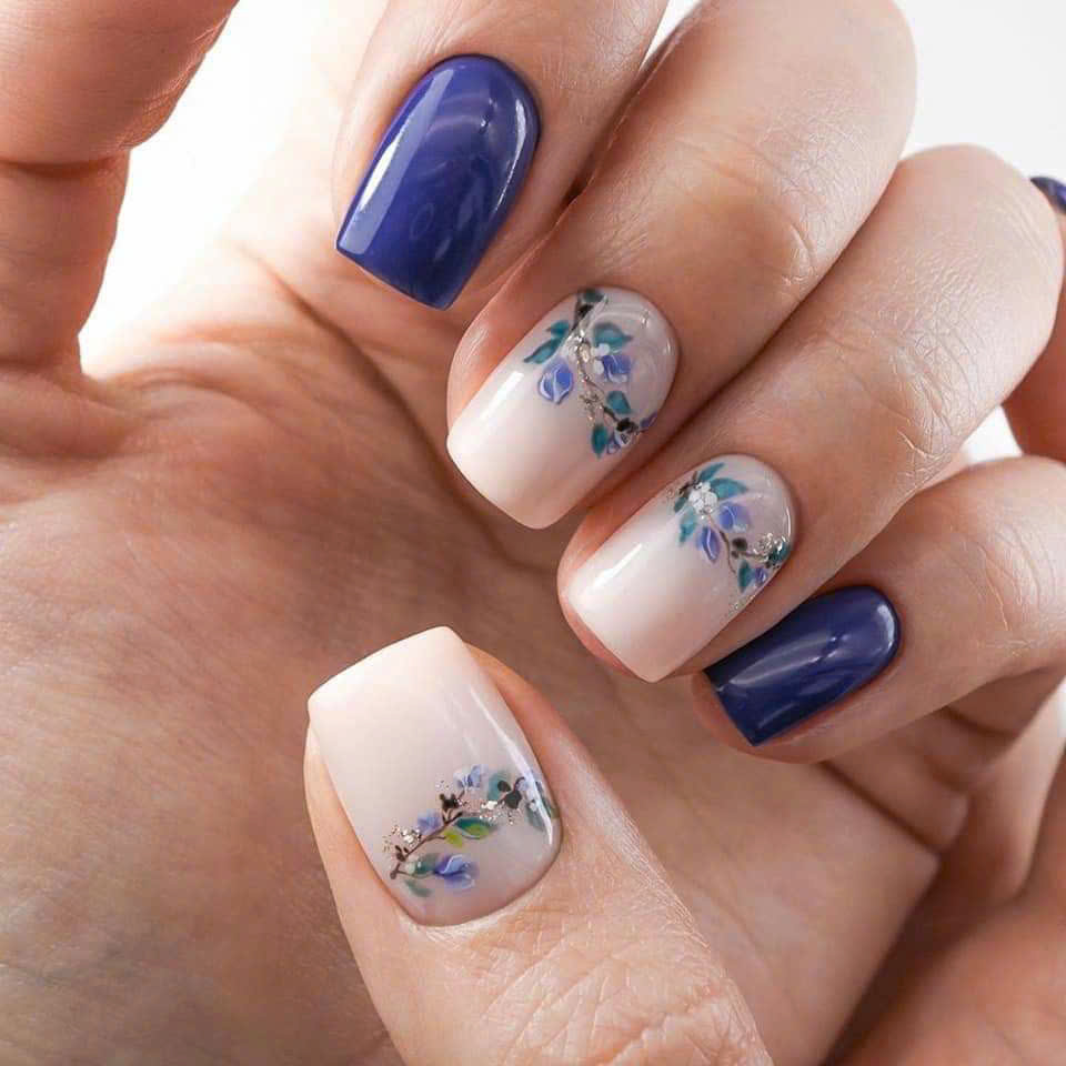 Read more about the article Trendy April Manicure Ideas To Refresh Your Nail Game This Spring